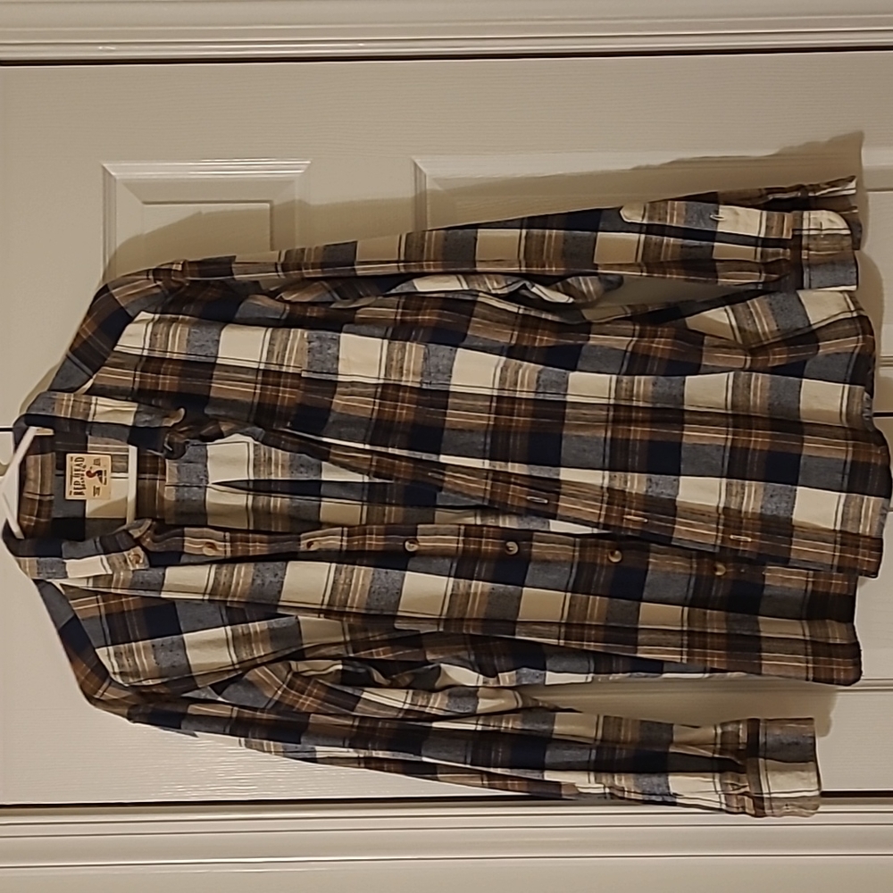 Men's flannel shirt
